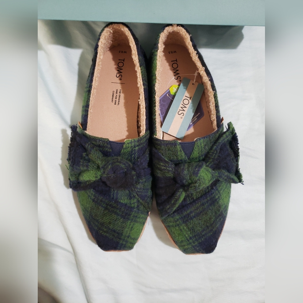 TOMS Alpargata Leather Wrap Slip on Shoe Shearling Bow Green